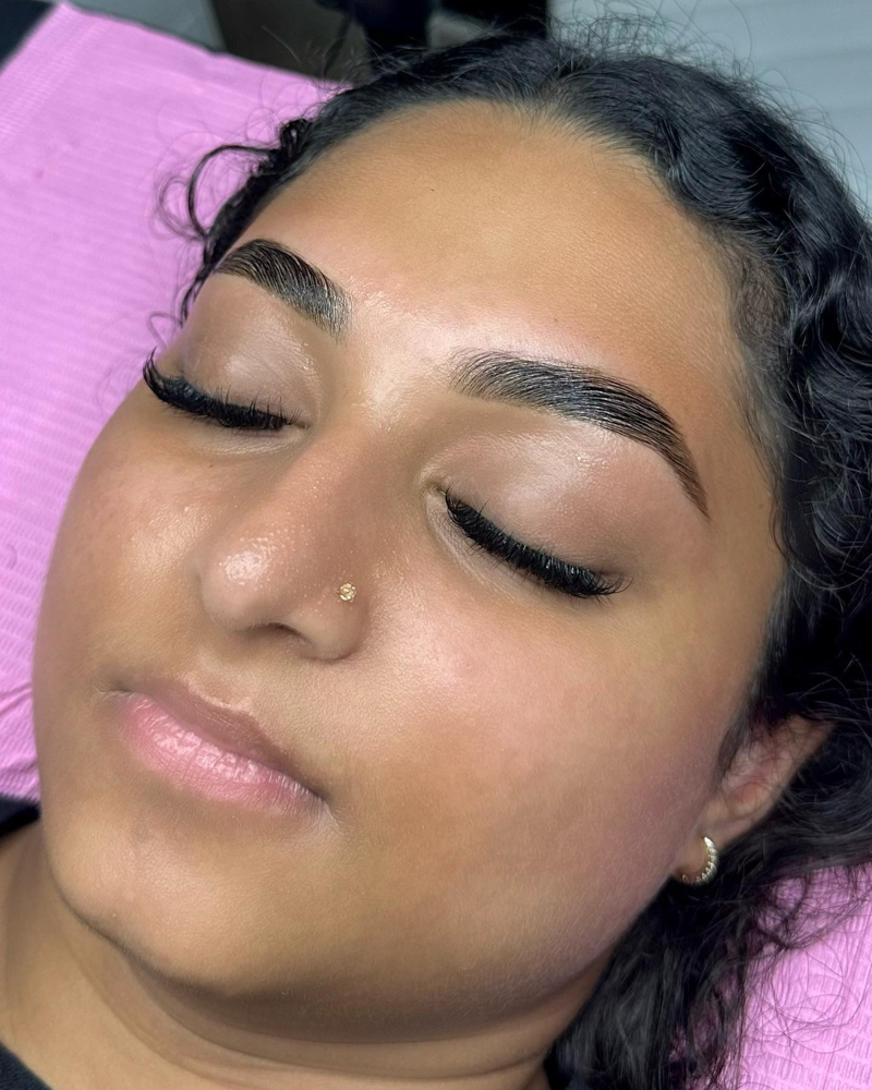 Brow lamination + tint