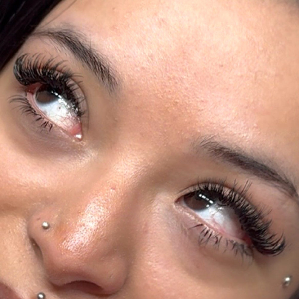 Hybrid Set at TeddyLashStudio in Wisconsin Dells, WI