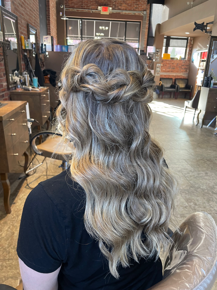 Updo 1/2 Up