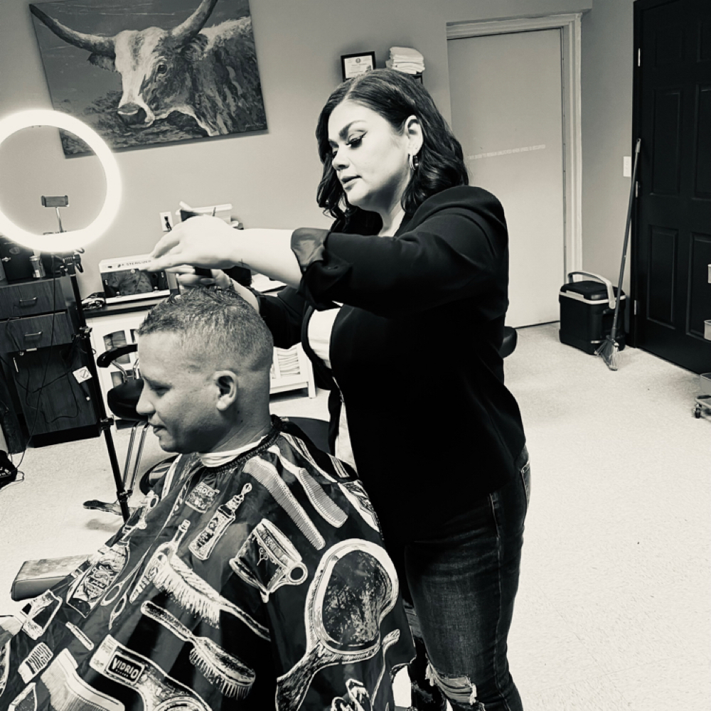 Signature Men’s Haircut at Mo Blades in Willis, TX