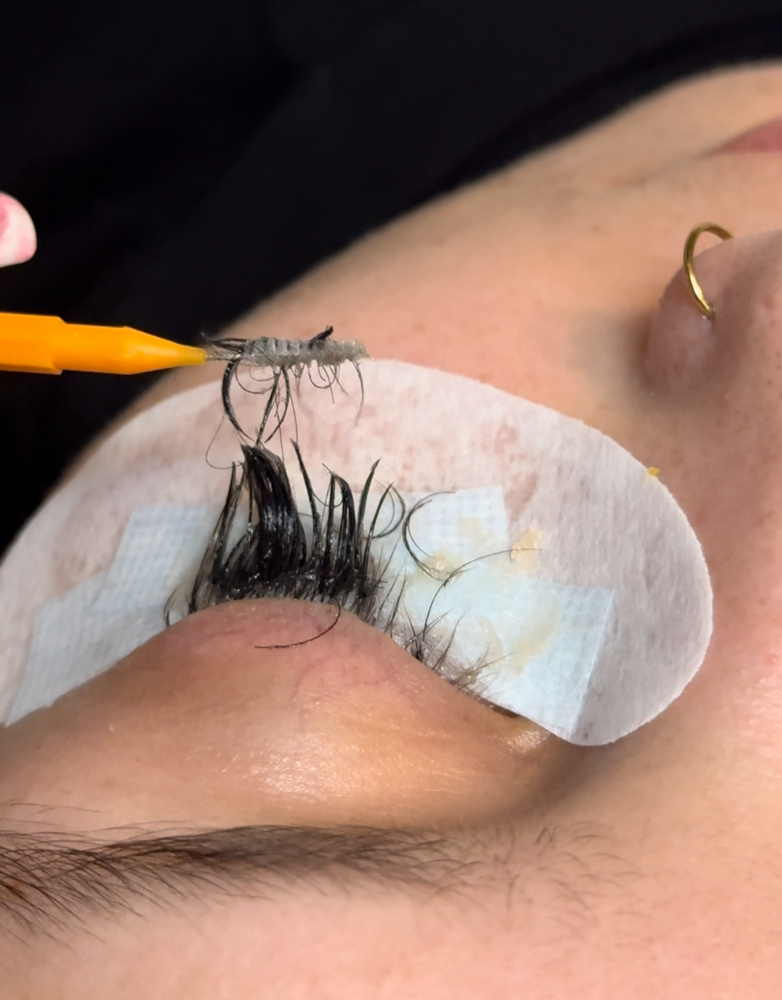 Lash Removal