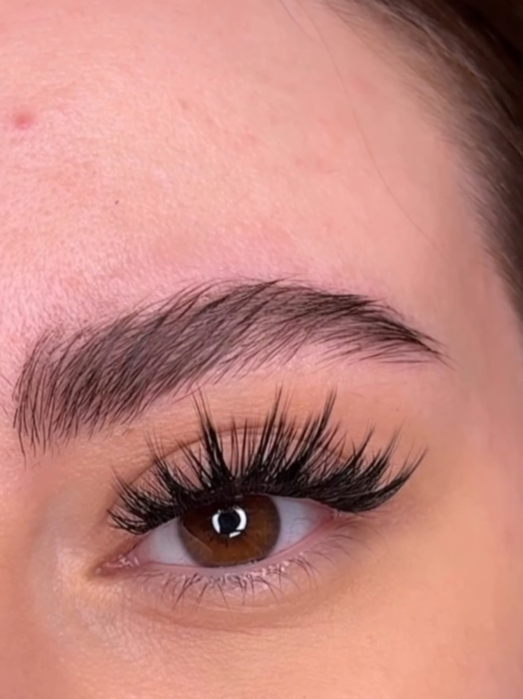 Cluster Eyelash Extensions at AURORABROWS in Cocoa, FL