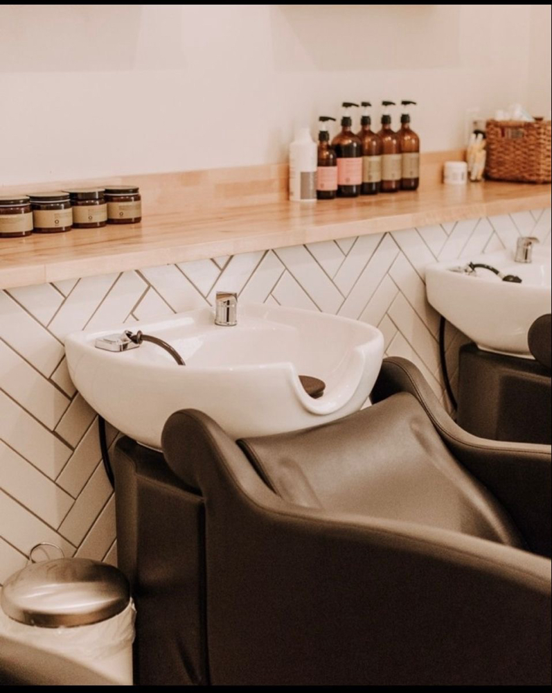 Shampoo, Haircut, & Style