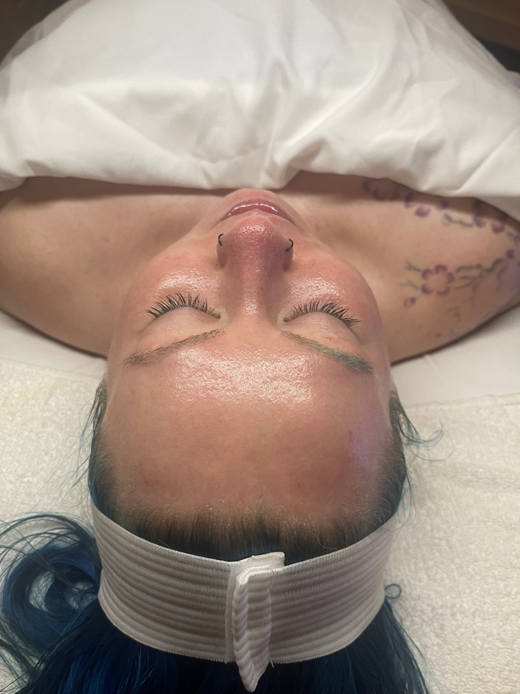 Oxygen Clarifying Facial