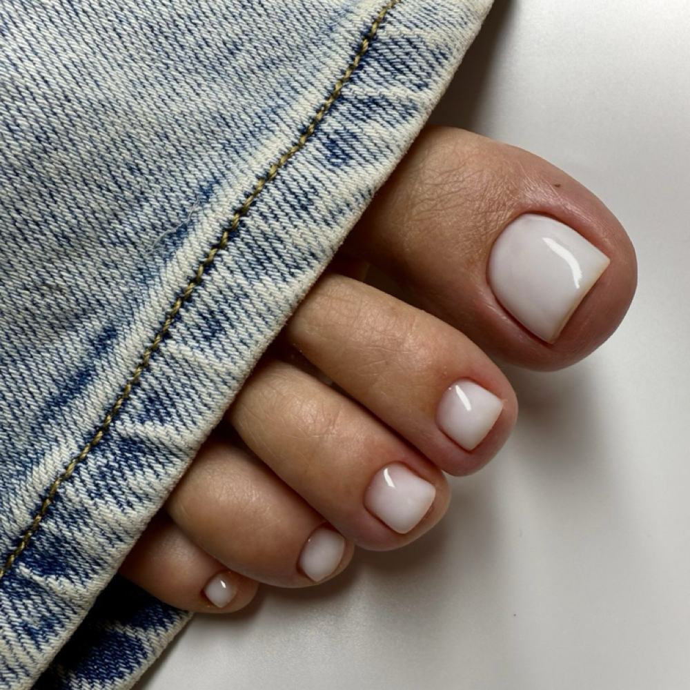 Esmaltado en Gel (Pies) at KHIA by key in Rio Abajo, PR