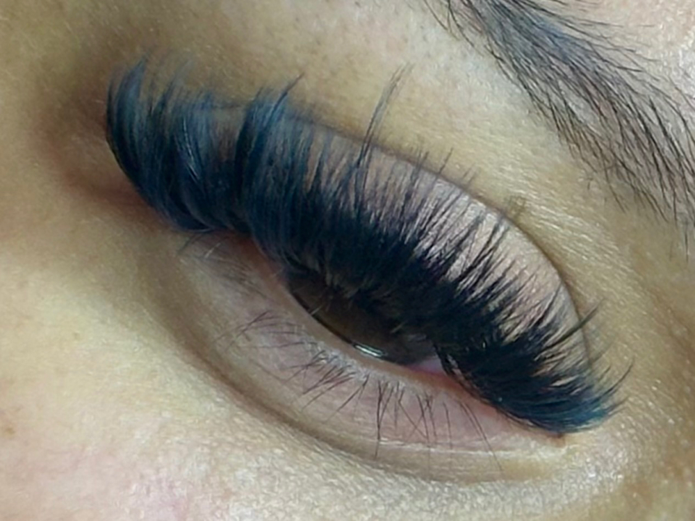 Lash Removal