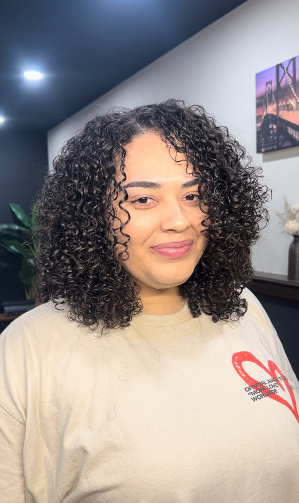 Curl Diffuse at Danitza Eulalia in Vacaville, CA