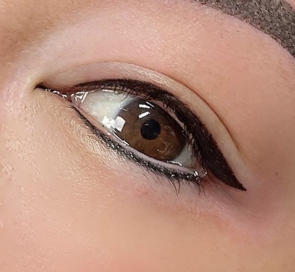 Upper Eyeliner