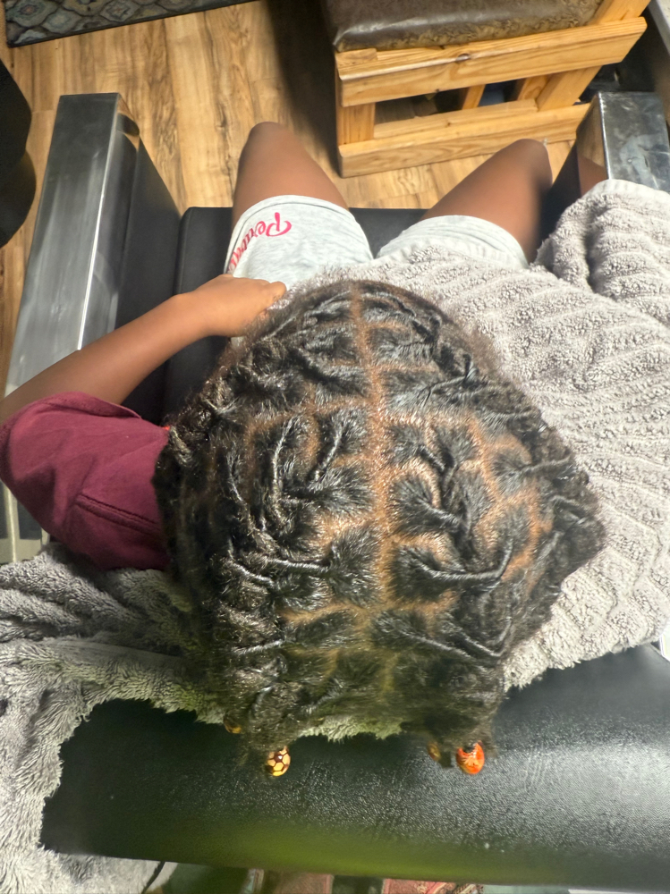 Kids Wash & Retwist at Lyne’s Loc’Her Rm. in Rochester, NY