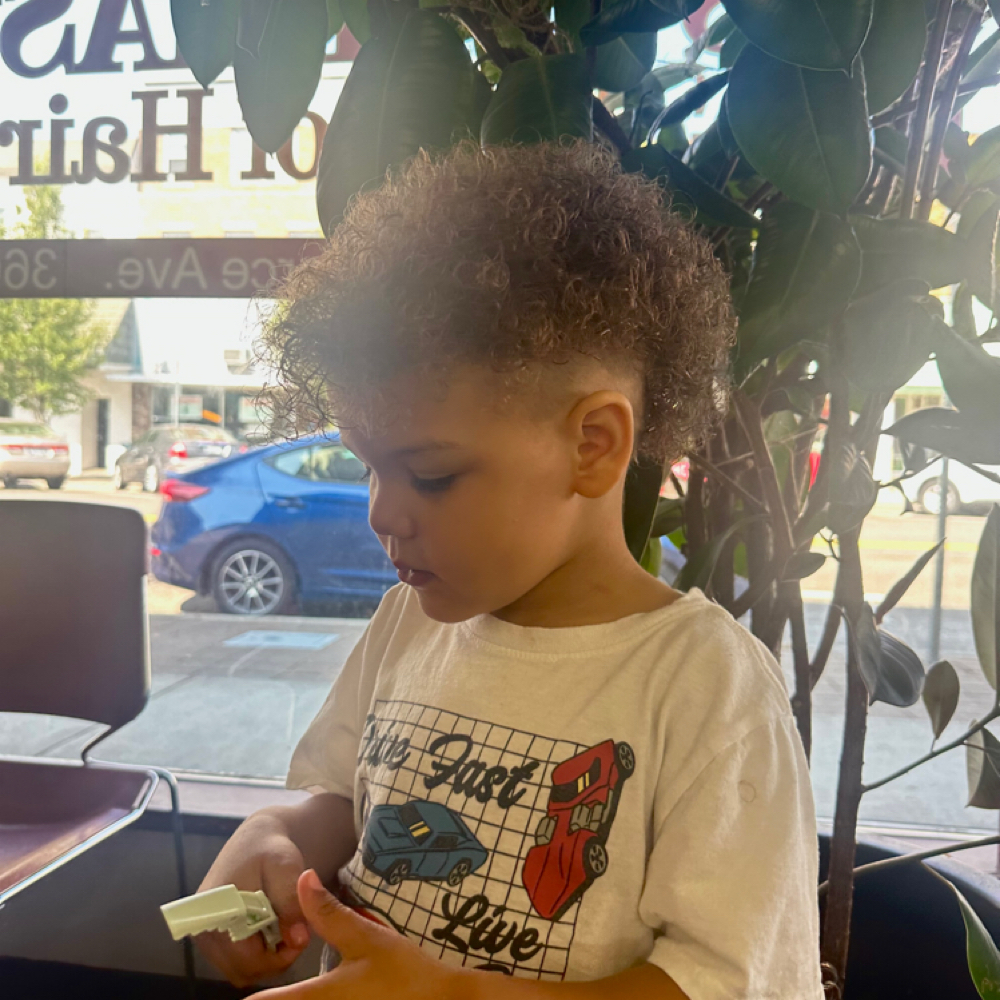 Kids Cut at LEXIS LOX in Longview, WA