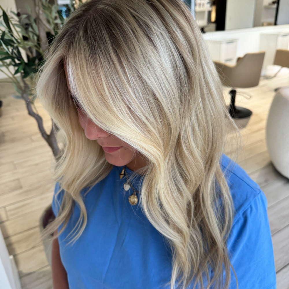 Signature Blowout at Beauty Layne in Lake City, FL