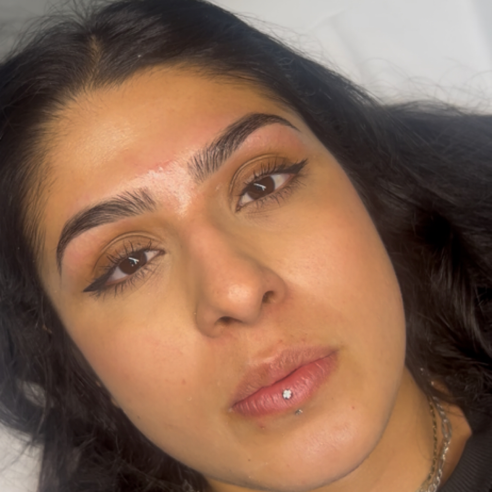 BROW WAX+ SHAPE ☆ at MY WAX LADY LIZ in Bell Gardens, CA