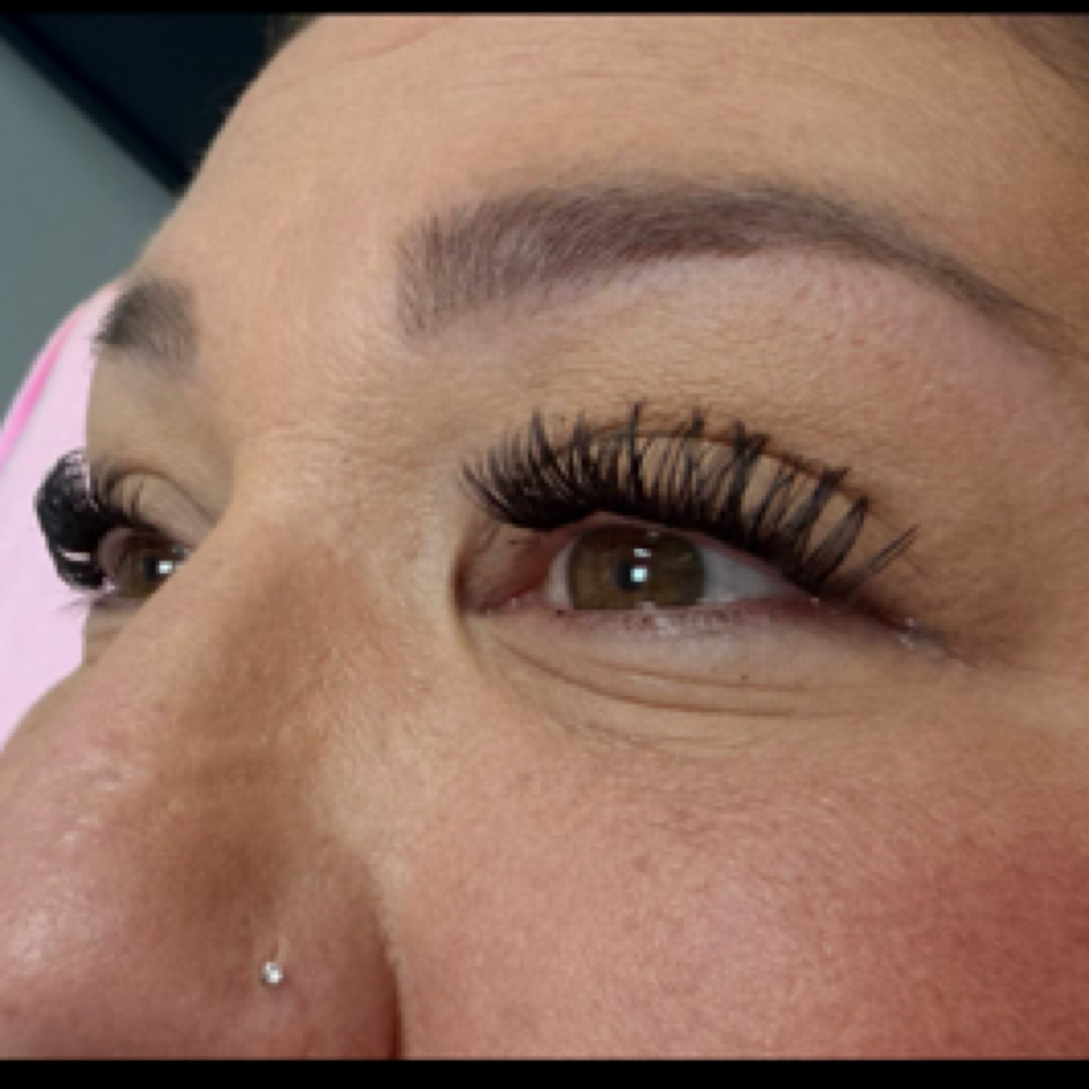 Cluster Lashes at SG Stylez Hair Salon in Wills Point, TX