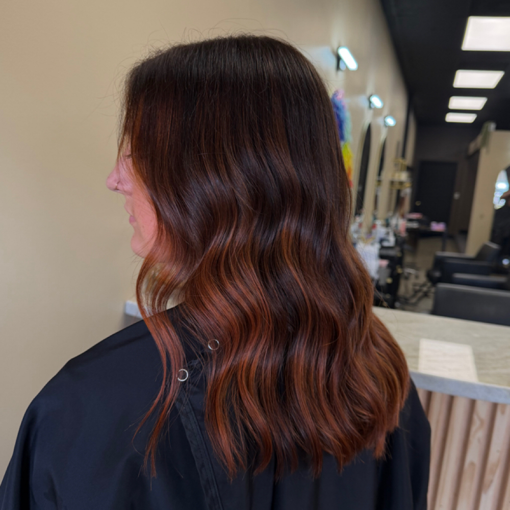 Shampoo And Blowout at Jessica Hudson in 39042