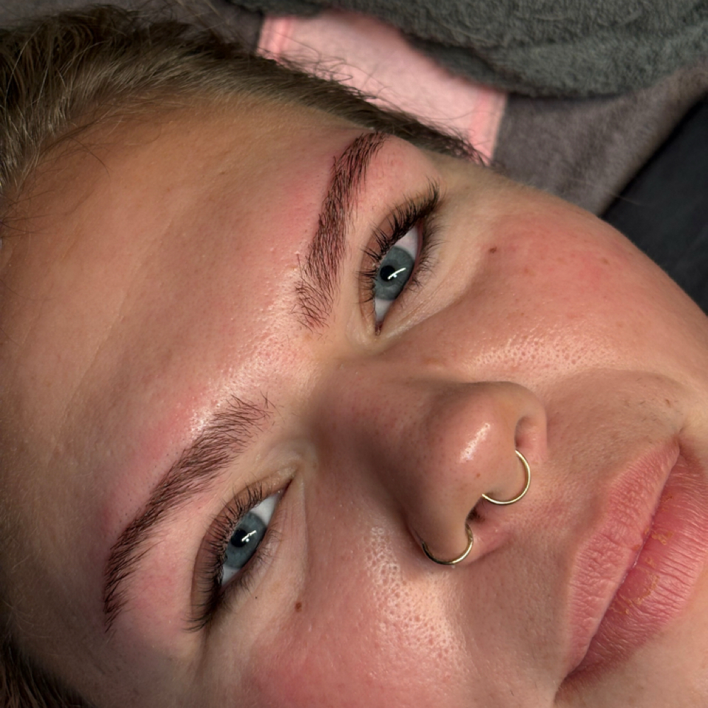 Lash Lift and Tint at Skinbykhylie in Niles, OH