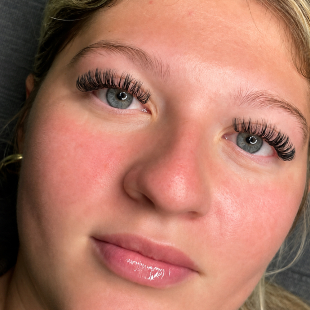 Full Set at Jadie Luxe Esthetics in Owings Mills, MD