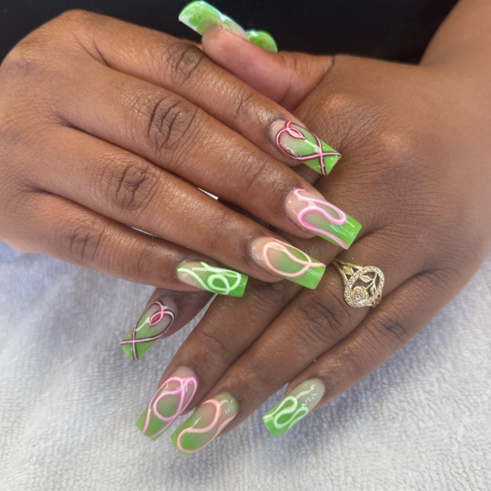 Long Acrylic Set at Dee Did’em in Kinston, NC