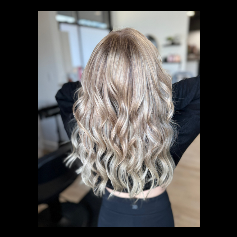 Face Framing Highlights +Cut +Style