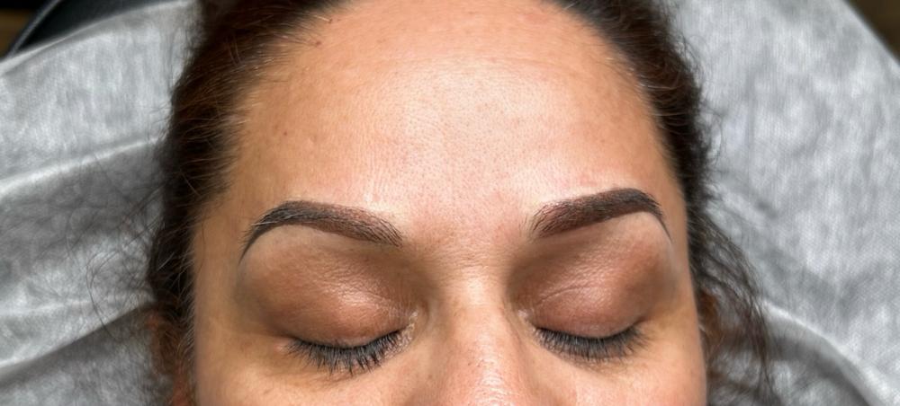 Brow Shape And Tint