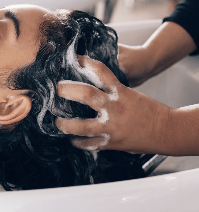 Classic Shampoo & Blowdry