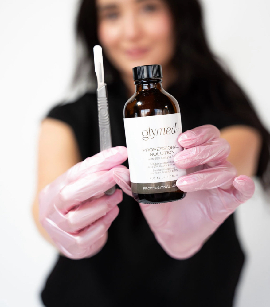 Light Chemical Peel + Dermaplane