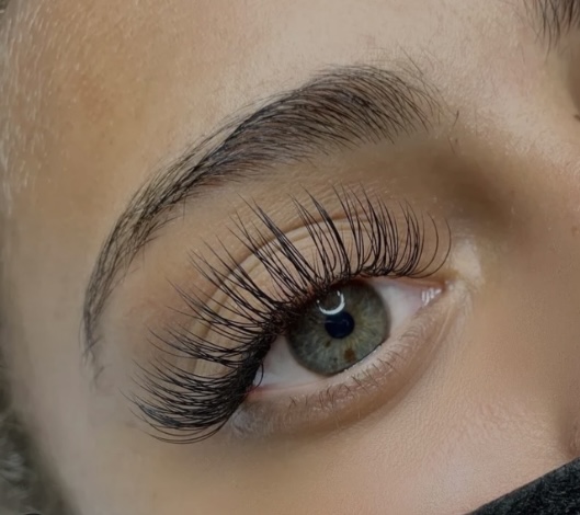 Classic Lashes 50$