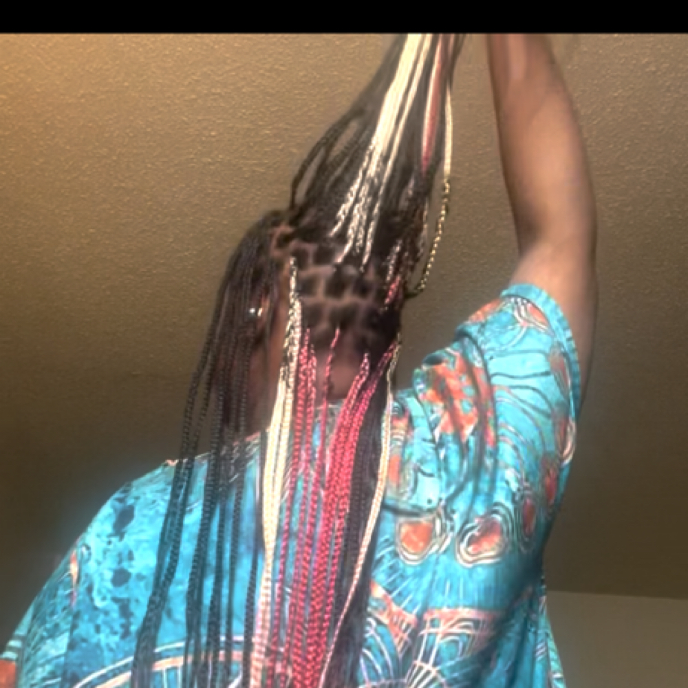 Knotless Braids at Slayedbythebestttt in New York, NY