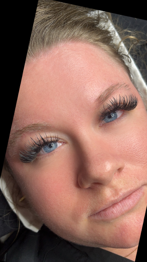Hybrid Lash Extentions