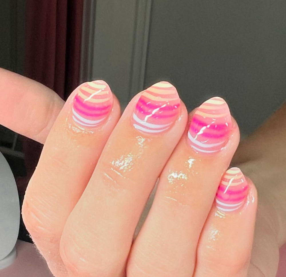 4wk Acrylic Fill w/designs