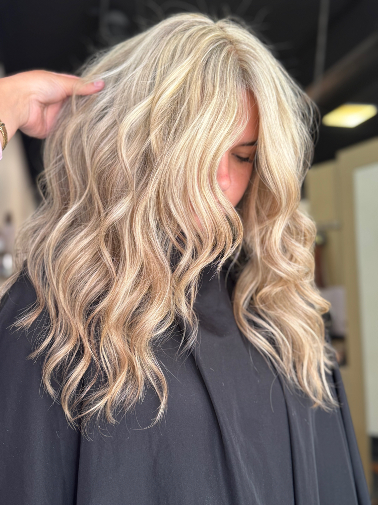 Full Custom Blonding at Coloring Chris in Lakeland, FL