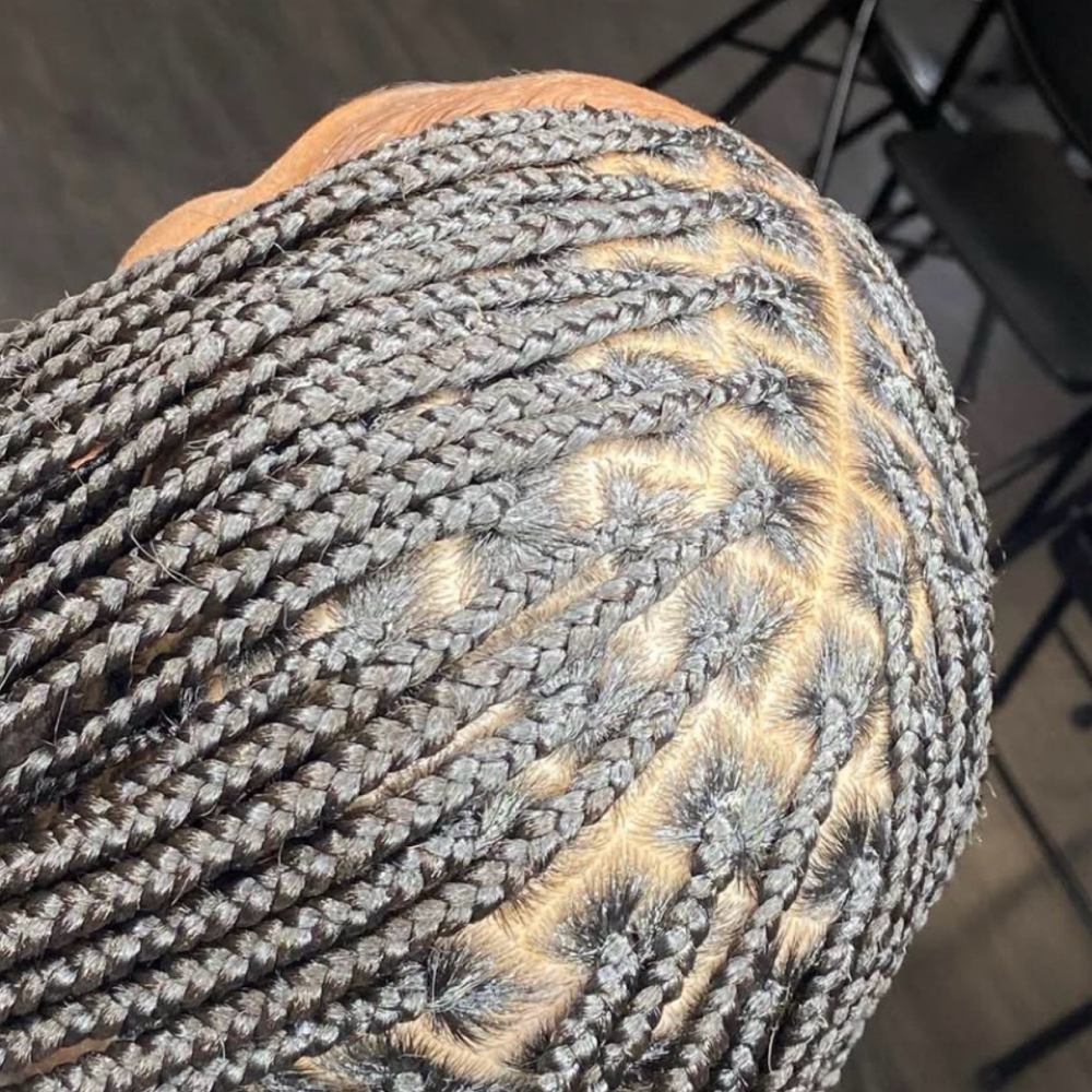 Small Knotless at Cozy Braids in SOUTHAVEN, MS