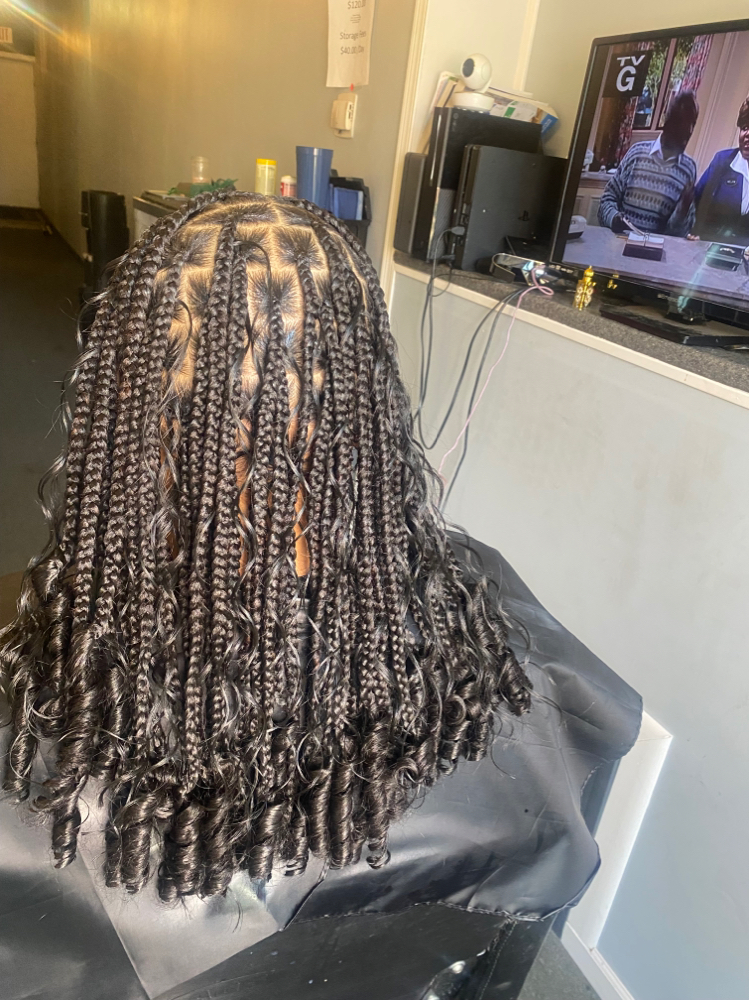 Bob Knotless Medium