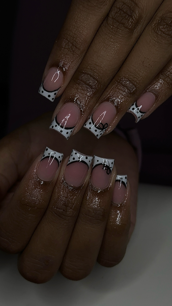 ADD ON: Polka Dots ⚫️⚪️⚫️