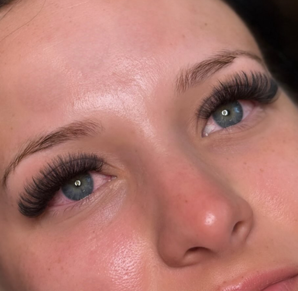 Volume Lashes FULL SET