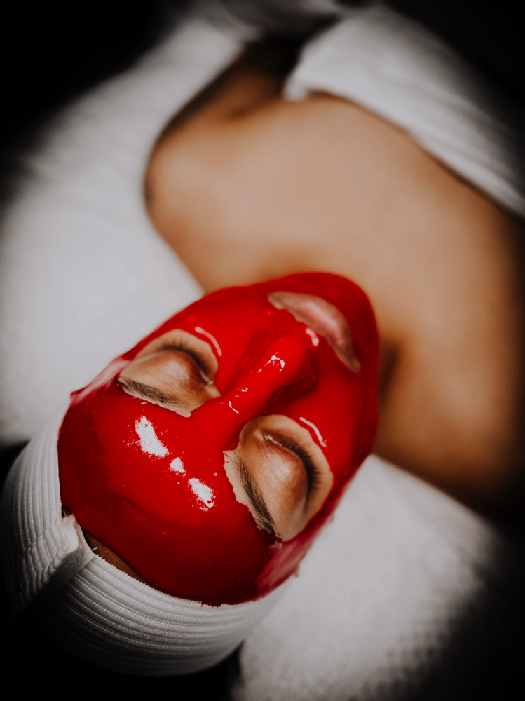 Vampira Facial