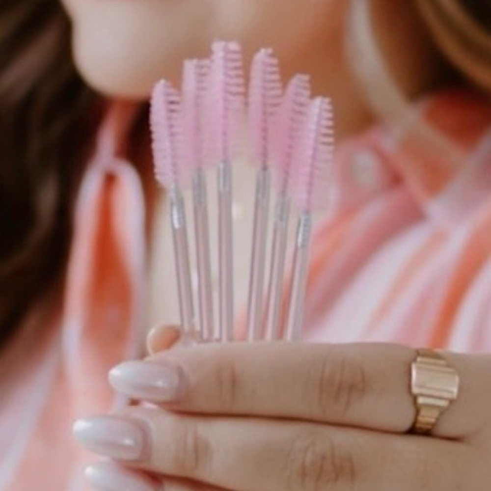 Lash Extension/ Cluster Removal at Thanks to V in San Angelo, TX