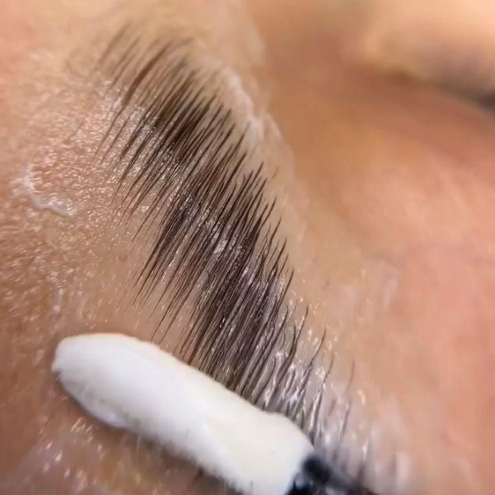 Brow Lamination & Wax at Perfecta Beauty in Hubbard, OR