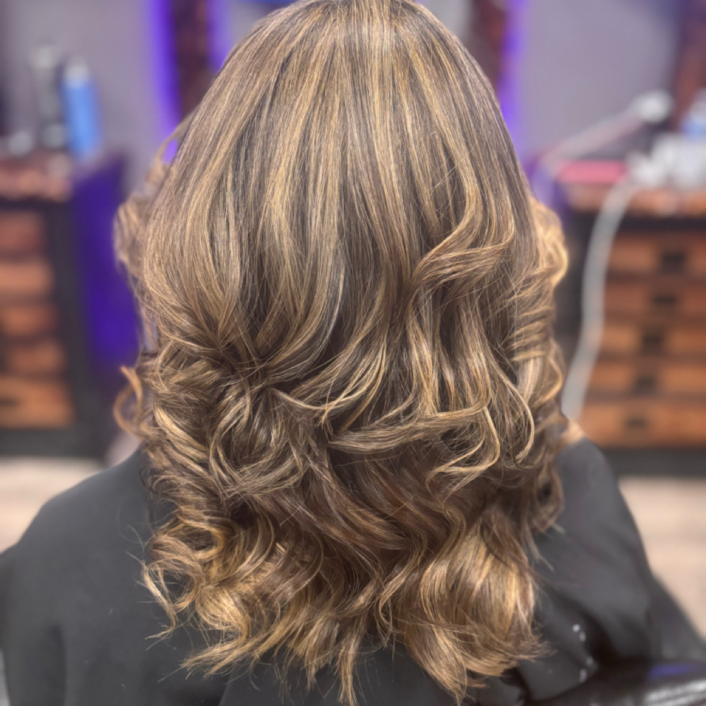 Full Head Highlights at Your “Fav” Hairstylist in Newington, CT