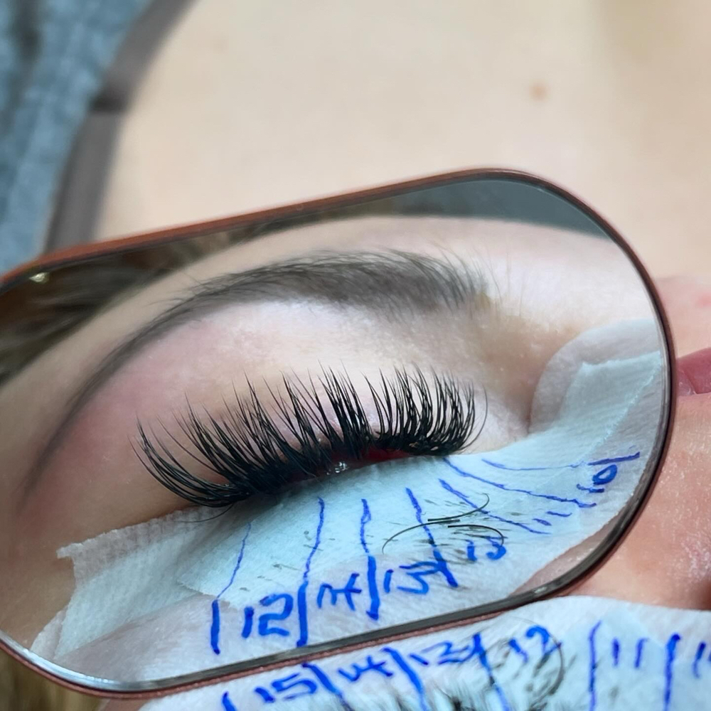 Full Set Classic Lash Extensions