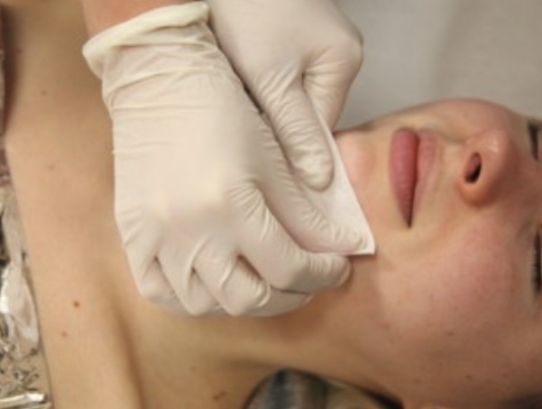 Chin Waxing