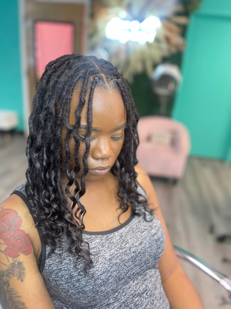 12in Goddess Loc Extensions