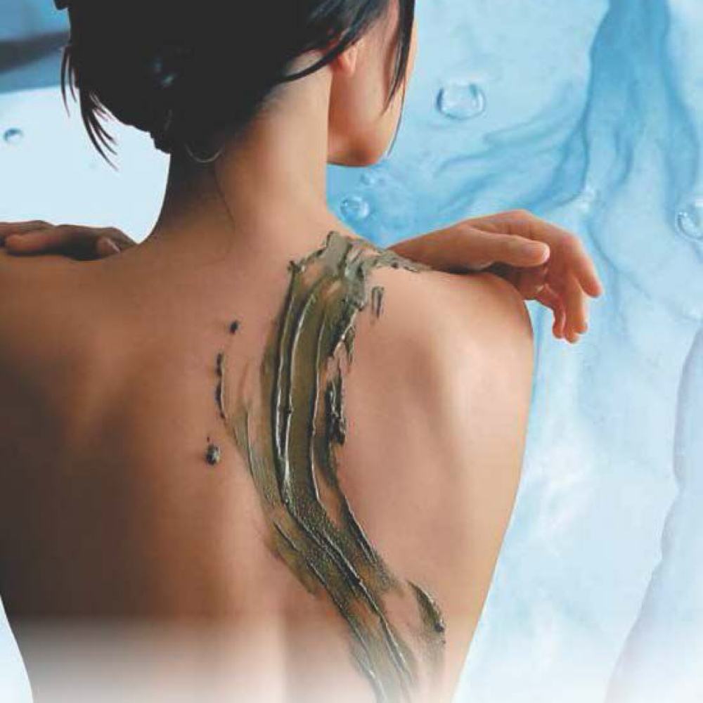 Seaweed Wrap at Amber Romero in Covina, CA