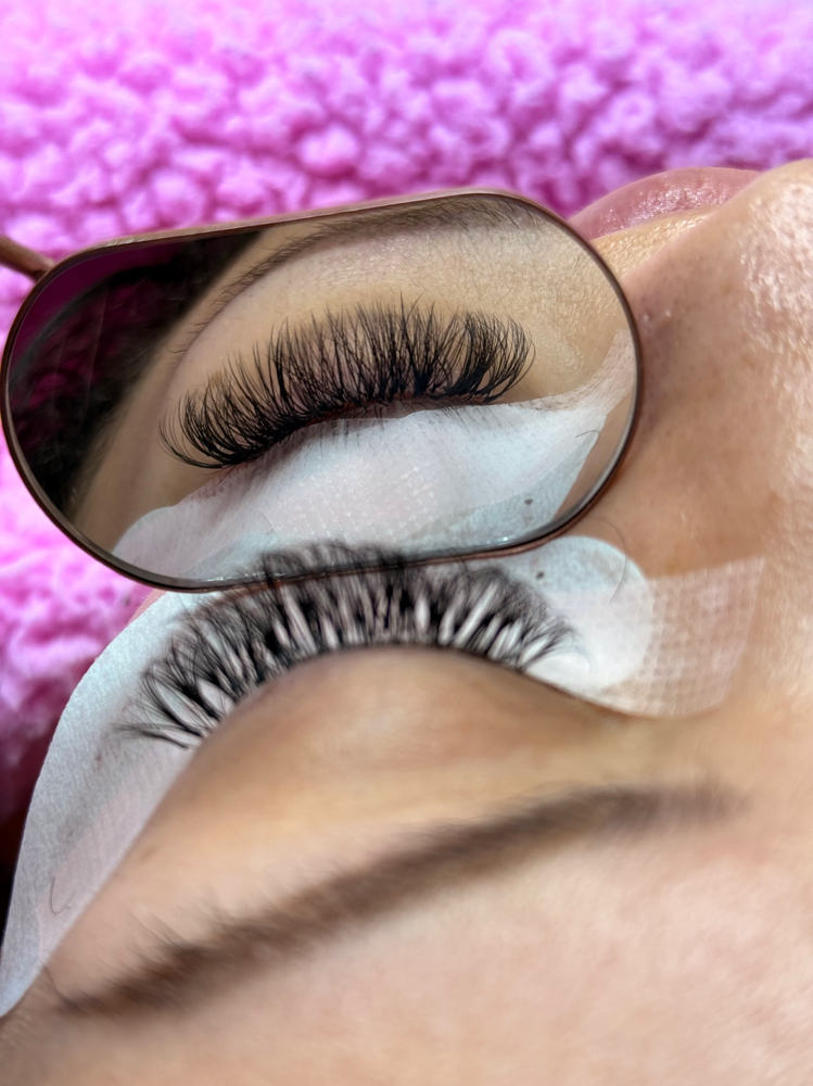 Hybrid Lashes
