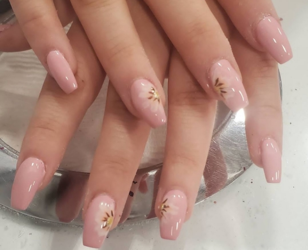 Structured Gel Manicure - Lynn