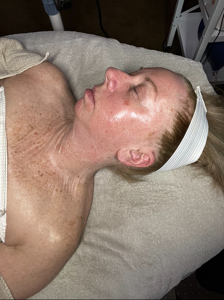 Firming Peptide Facial