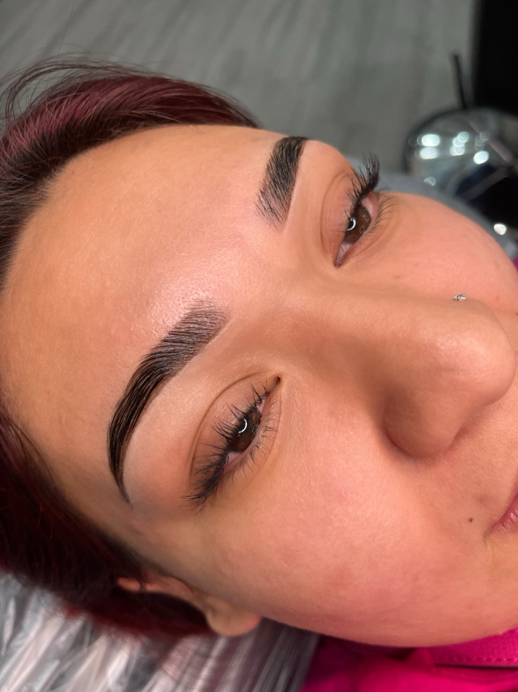 Brow Lamination, Tint and Shapping