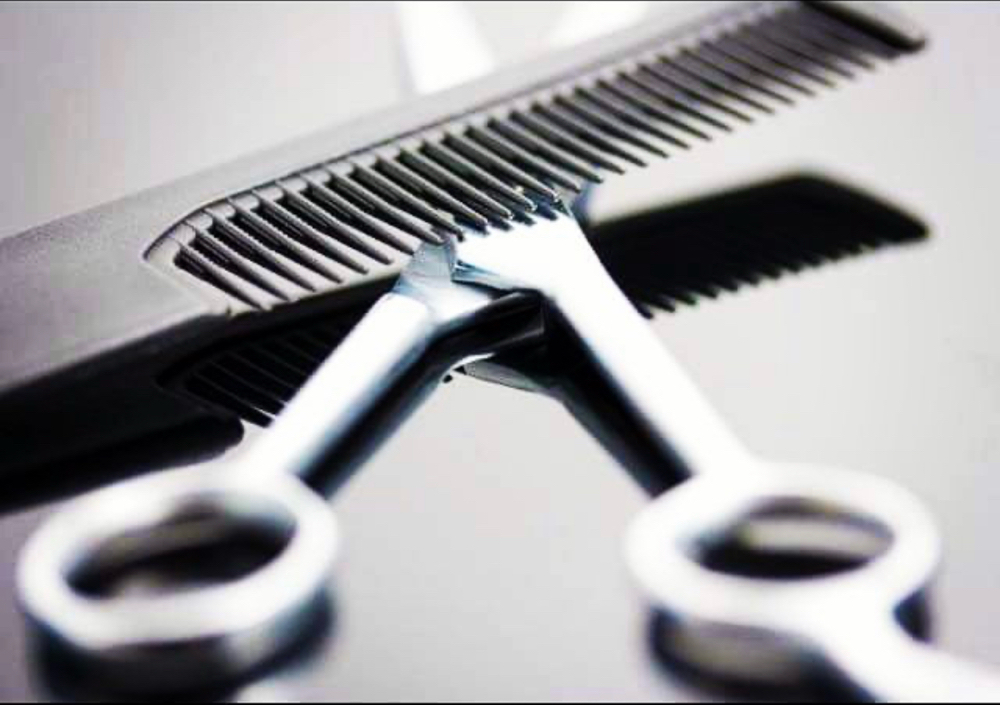 Trim (BOOKED WITH SHAMPOO)