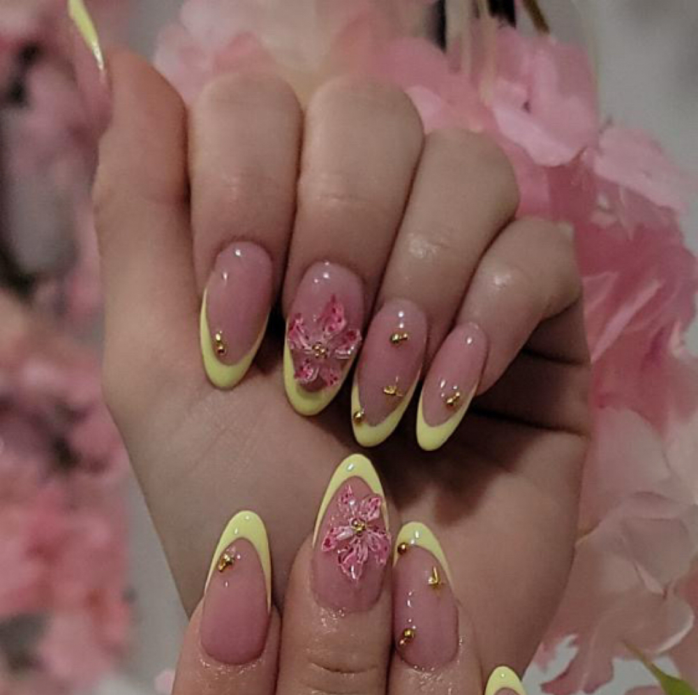 Acrylic full set (Medium) at Bonita Beauty Bar in Fontana, CA