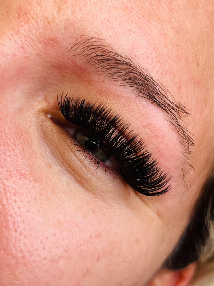 Volume Eyelash Extension