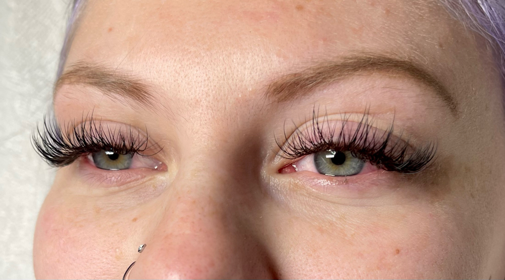 Hybrid Lashes